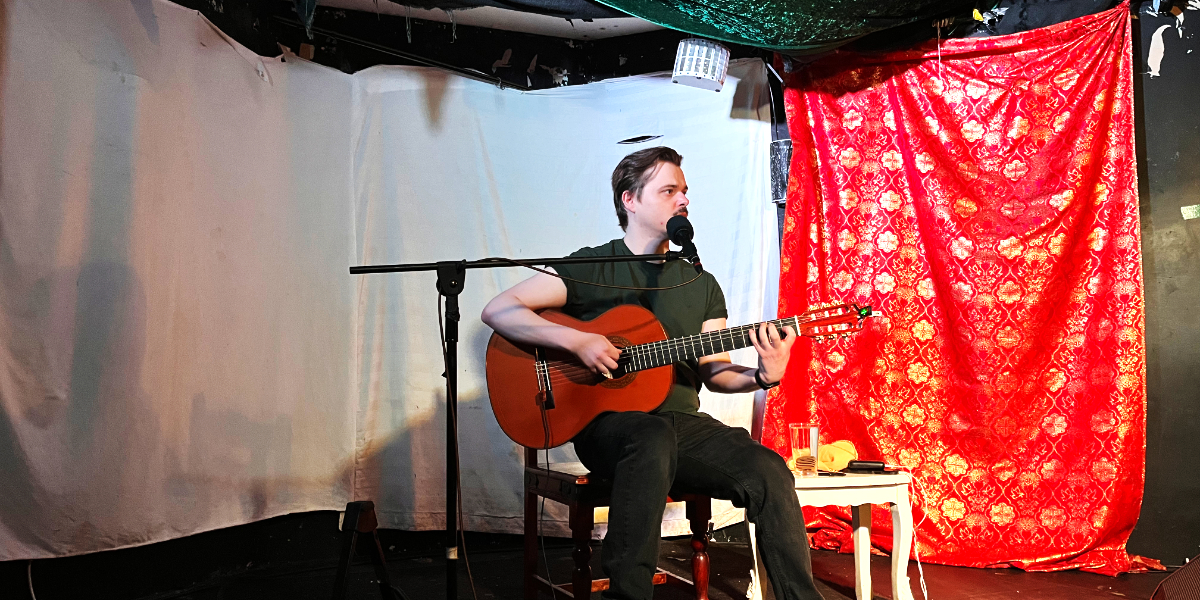 Will Danes Brings Mad Hatter Cabaret Magic to The Peer Hat